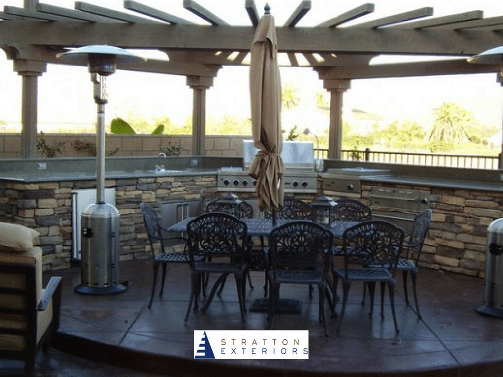 Outdoor Kitchen with Grill and Pergola 